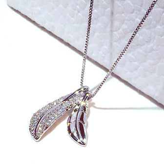 Elegant Leaf Charm Choker Necklace